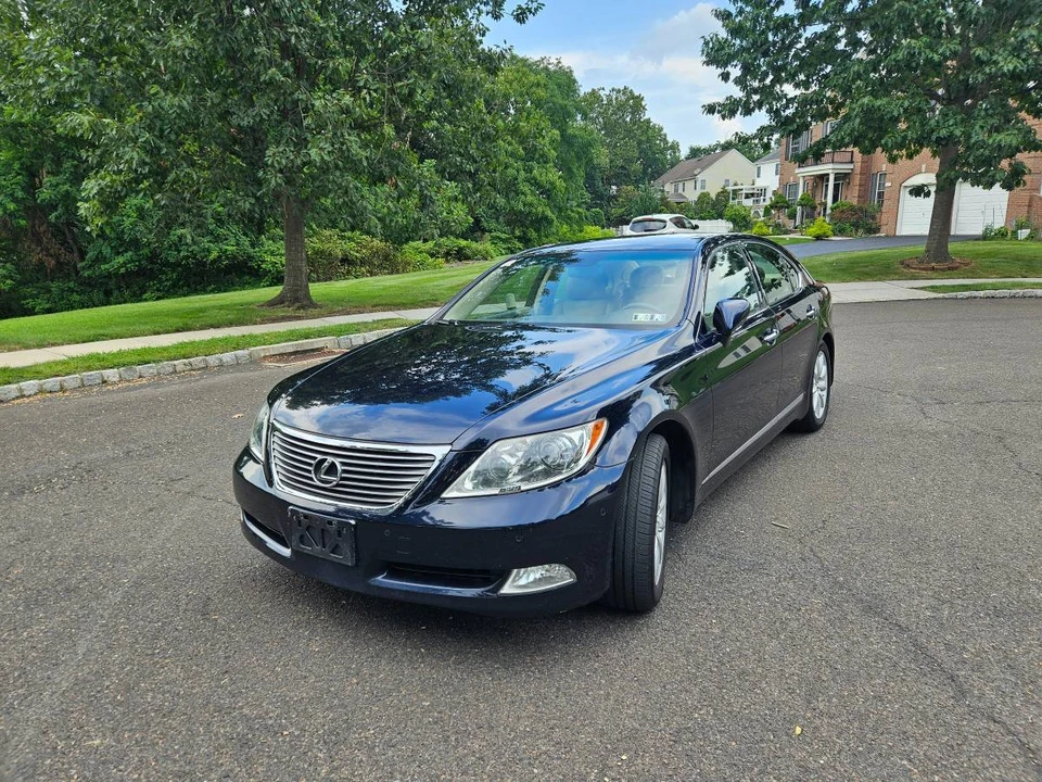 2007 Lexus LS 4th Gen - Image 2 of 15