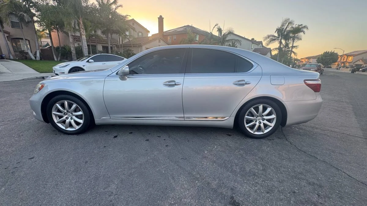 2008 Lexus LS 4th Gen - Image 4 of 14