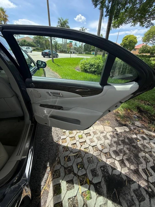 2008 Lexus LS 4th Gen - Image 20 of 23
