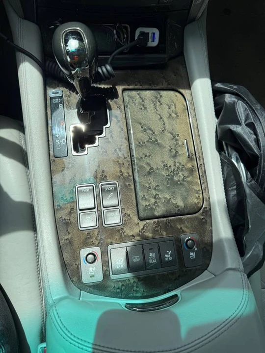 2008 Lexus LS 4th Gen - Image 6 of 23