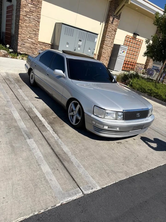 Lexus LS 1st Gen - Image 4 of 5