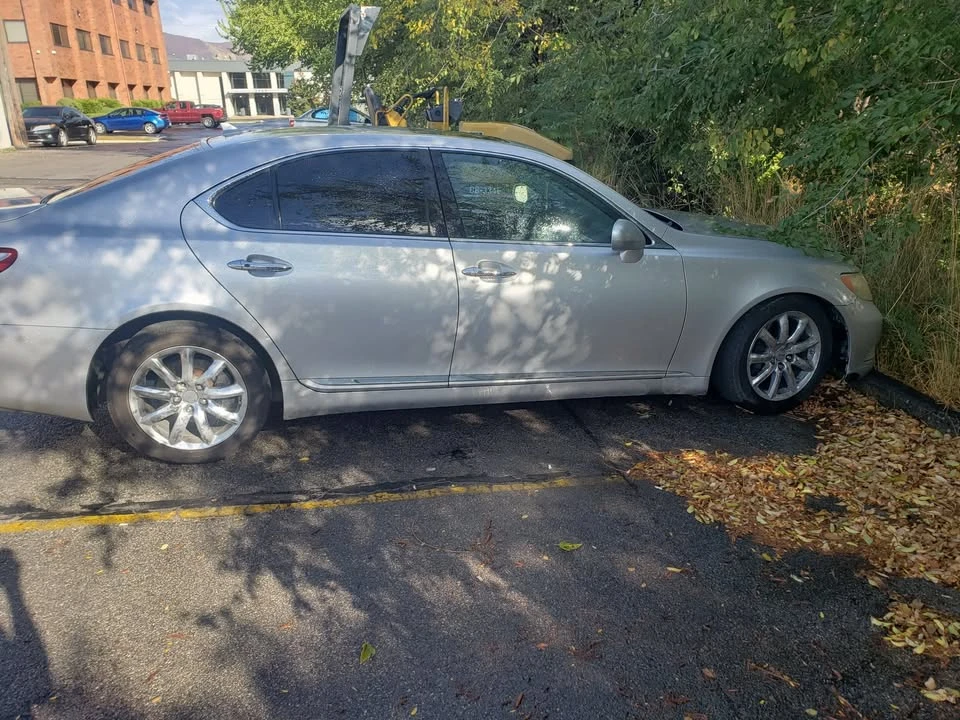 2008 Lexus LS 4th Gen - Image 6 of 6