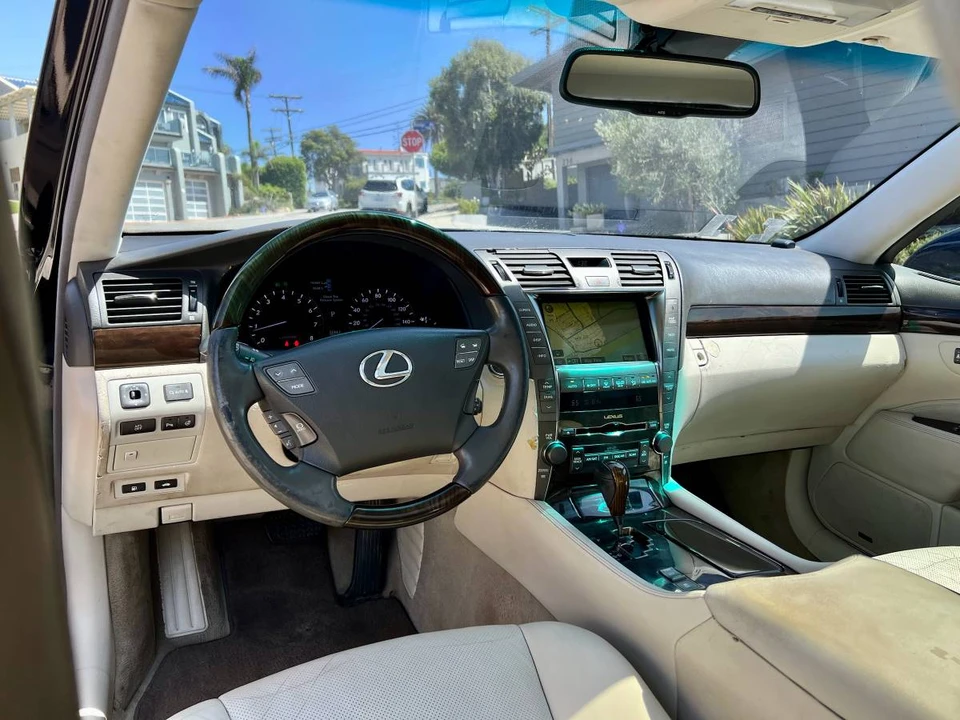 2008 Lexus LS 4th Gen - Image 8 of 12