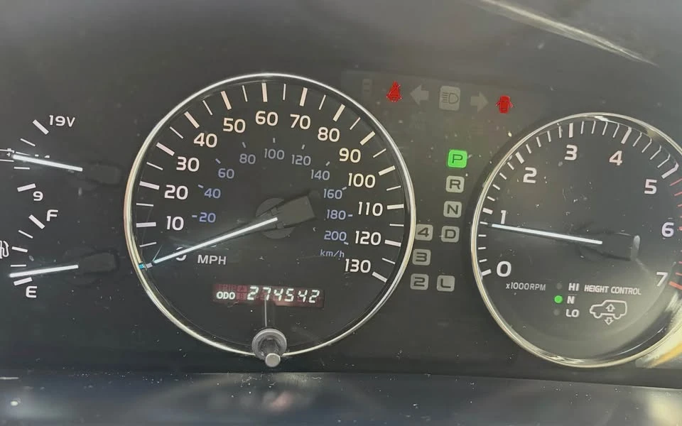 Lexus LX 1st Gen - Image 10 of 10