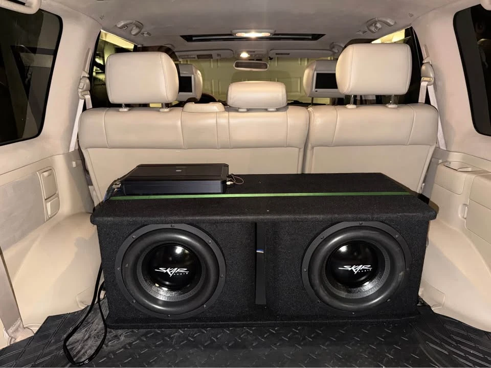 Lexus LX 1st Gen - Image 3 of 10