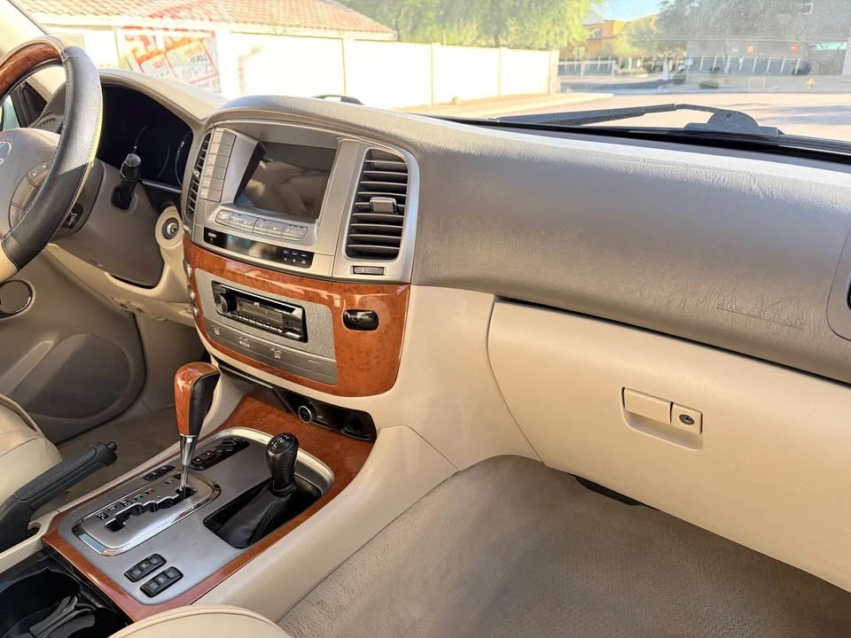 Lexus LX 1st Gen - Image 5 of 10