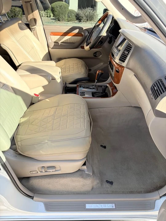 Lexus LX 1st Gen - Image 6 of 10