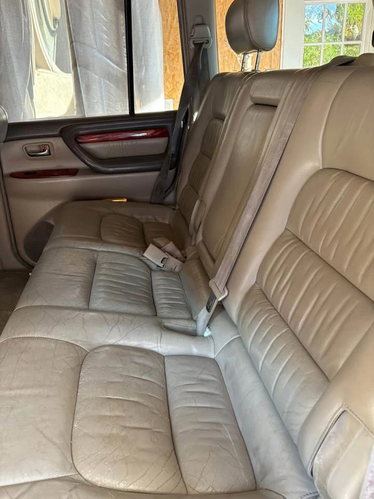 2000 Lexus LX 2nd Gen - Image 5 of 7