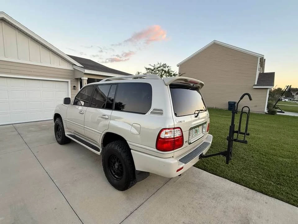 Lexus LX 2nd Gen - Image 5 of 10