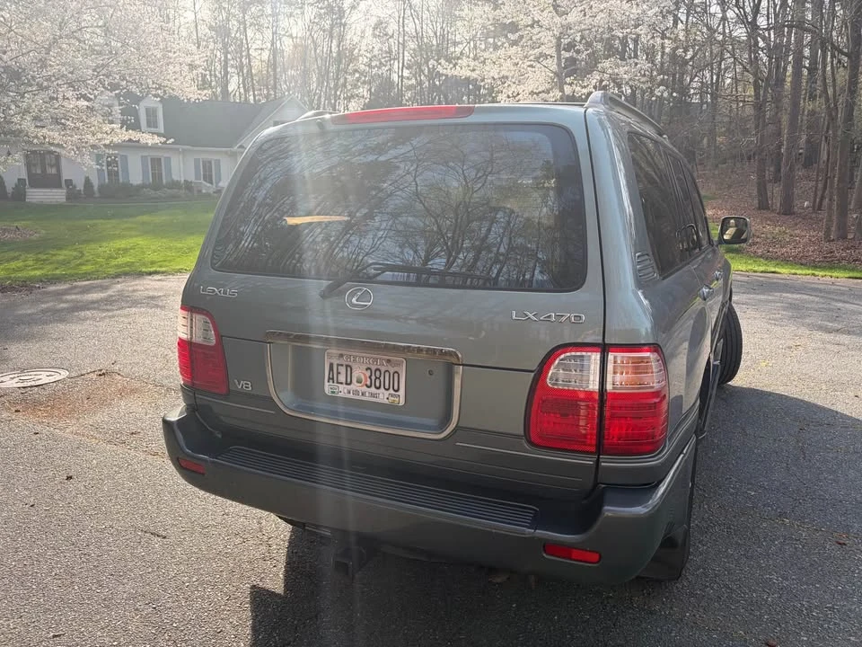 2001 Lexus LX 2nd Gen - Image 7 of 10