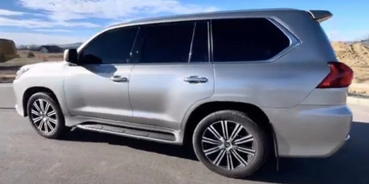 Lexus LX 3rd Gen - Image 3 of 9