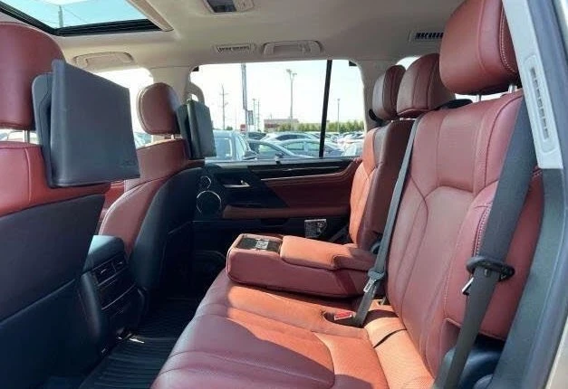 Lexus LX 3rd Gen - Image 7 of 9