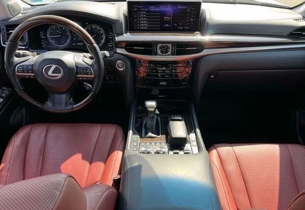 Lexus LX 3rd Gen - Image 6 of 9