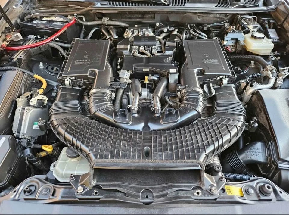 Lexus LS 4th Gen - Image 7 of 7