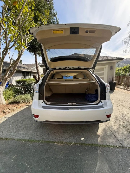 2011 Lexus RX 3rd Gen - Image 8 of 10