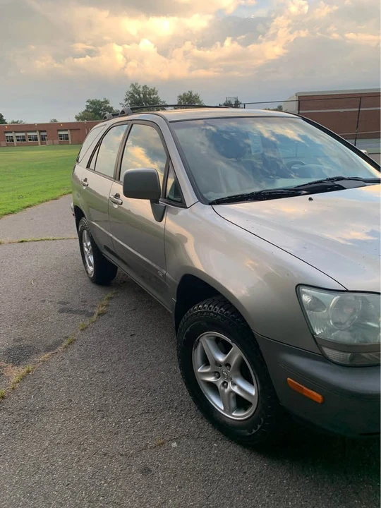 2001 Lexus RX 1st Gen - Image 7 of 8