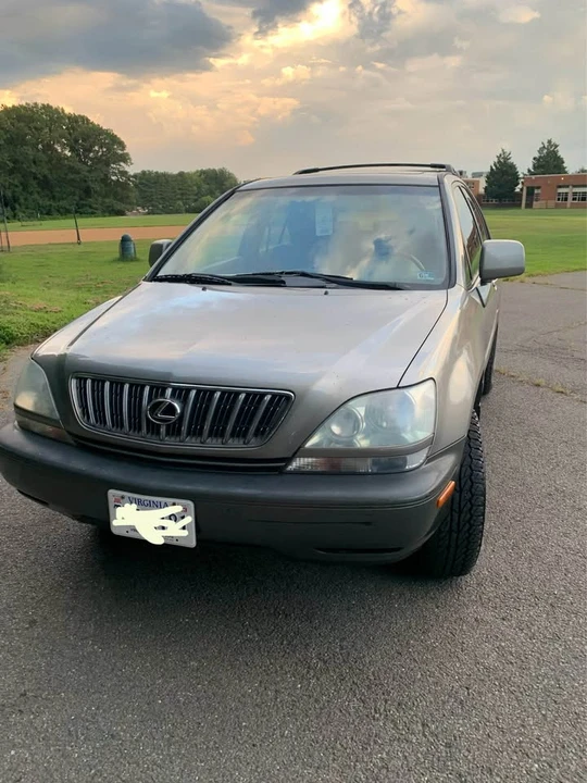 2001 Lexus RX 1st Gen - Image 6 of 8