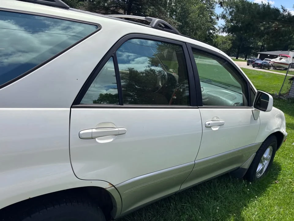 2001 Lexus RX 1st Gen - Image 4 of 8