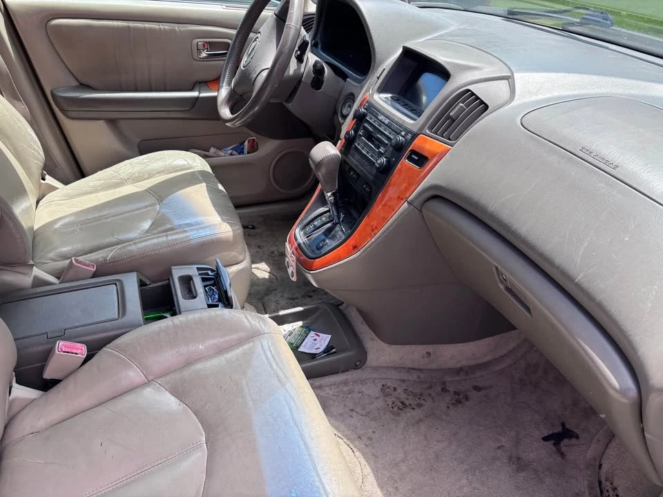 2001 Lexus RX 1st Gen - Image 2 of 8