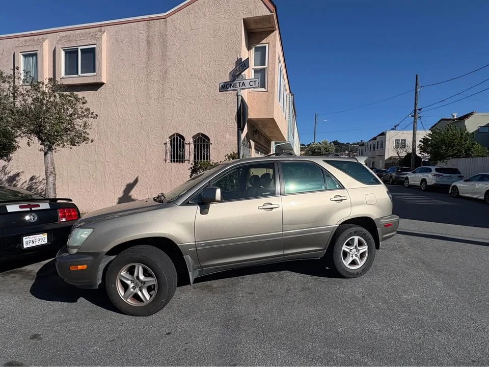 2003 Lexus RX 1st Gen - Image 3 of 9