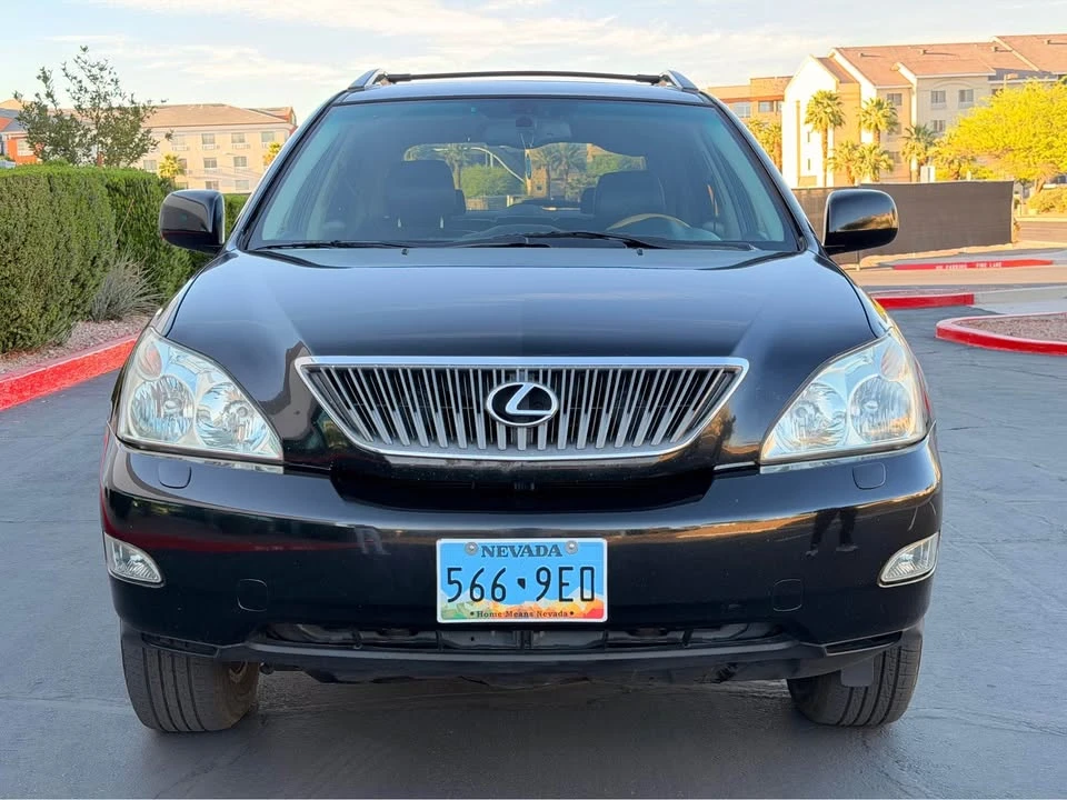 2004 Lexus RX 2nd Gen - Image 3 of 10
