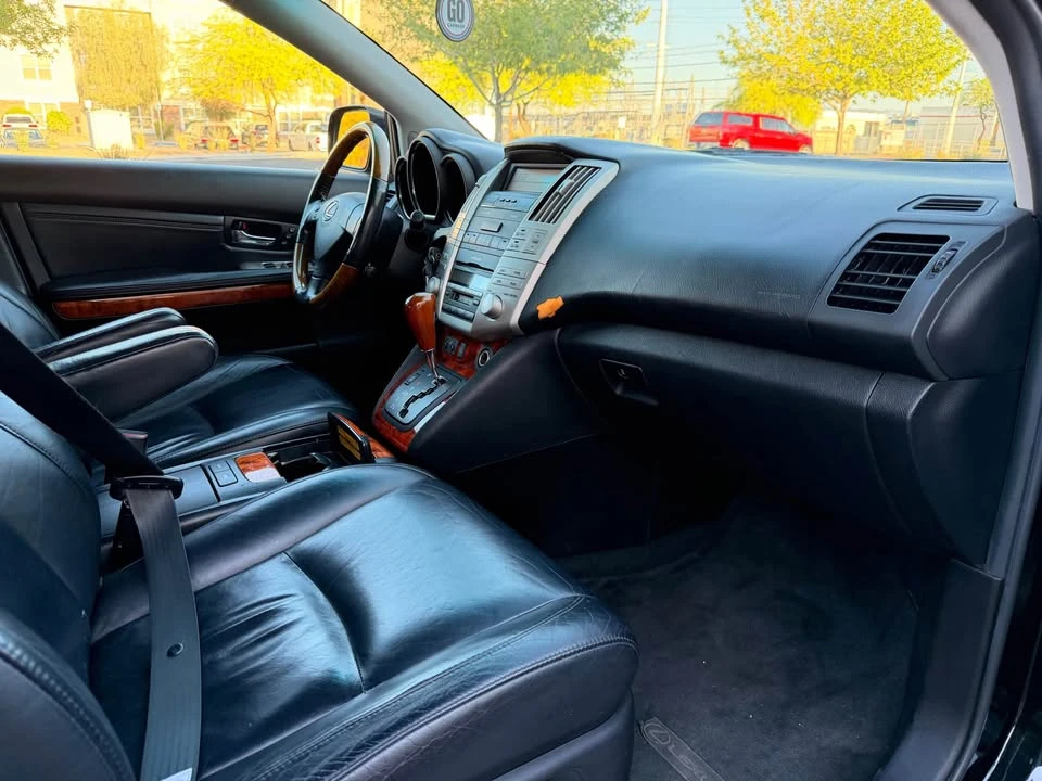 2004 Lexus RX 2nd Gen - Image 8 of 10