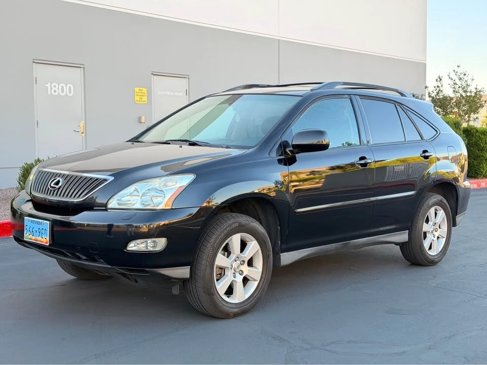 2004 Lexus RX 2nd Gen - Image 2 of 10
