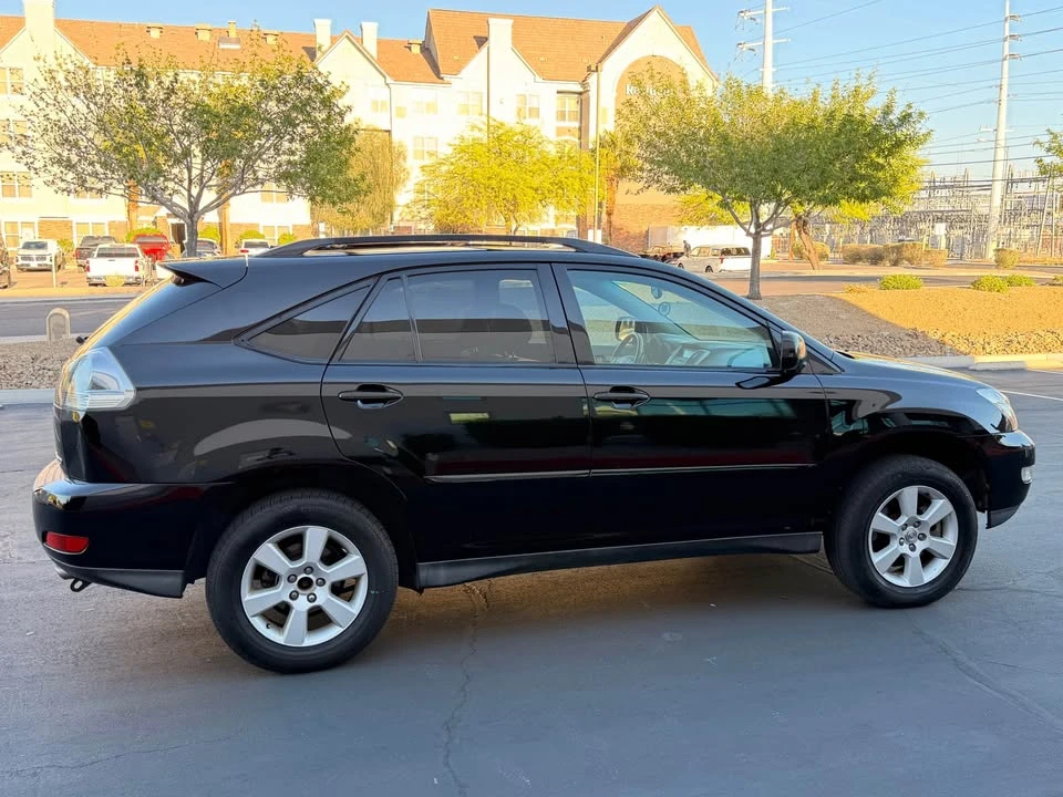 2004 Lexus RX 2nd Gen - Image 4 of 10