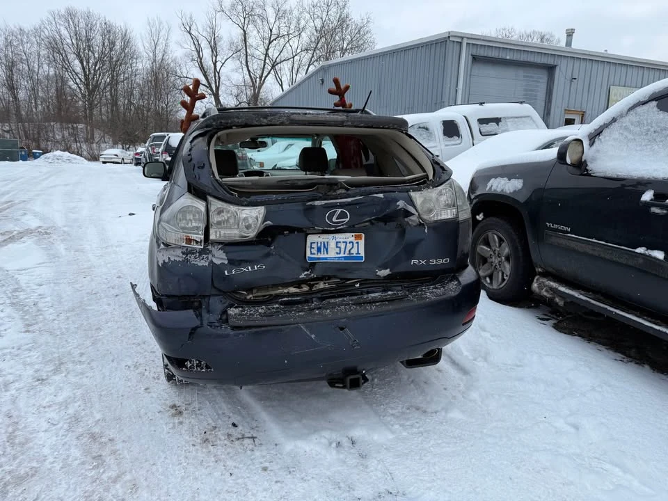 2004 Lexus RX 2nd Gen - Image 3 of 6
