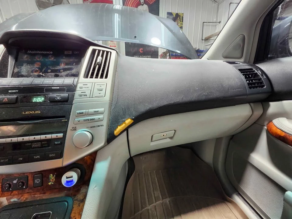 2007 Lexus RX 2nd Gen - Image 6 of 9