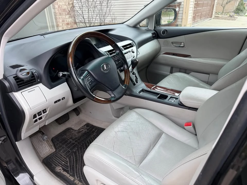 2011 Lexus RX 3rd Gen - Image 5 of 6
