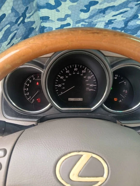 2009 Lexus RX 2nd Gen - Image 8 of 9