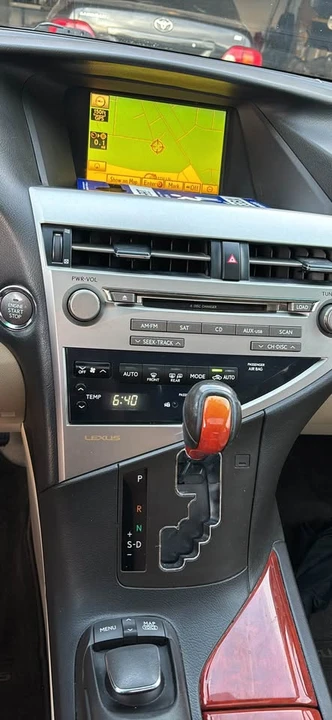2010 Lexus RX 3rd Gen - Image 10 of 10