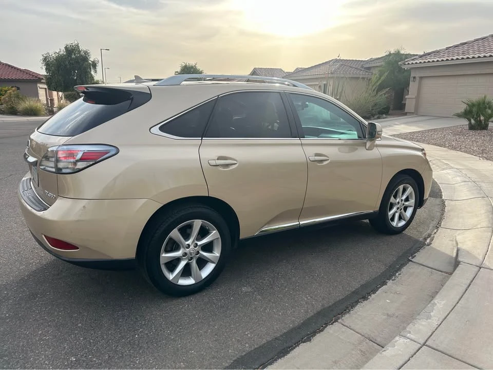 2010 Lexus RX 3rd Gen - Image 3 of 10