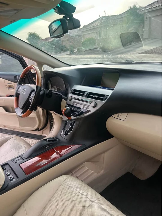 2010 Lexus RX 3rd Gen - Image 7 of 10