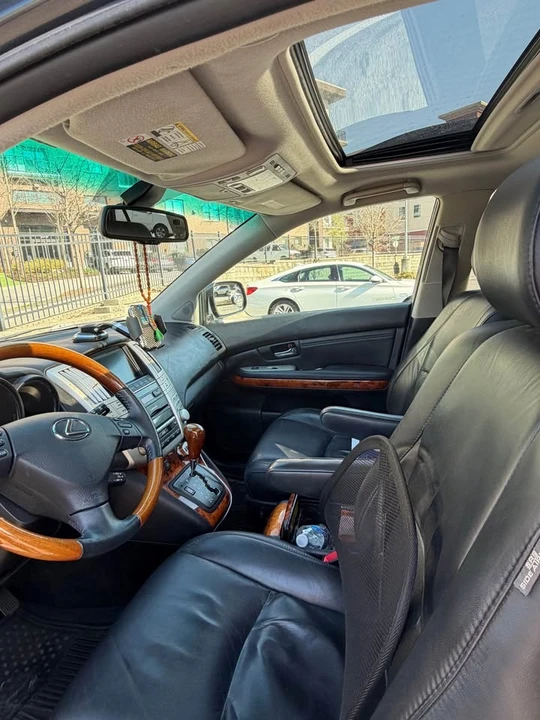 2007 Lexus RX 2nd Gen - Image 4 of 6