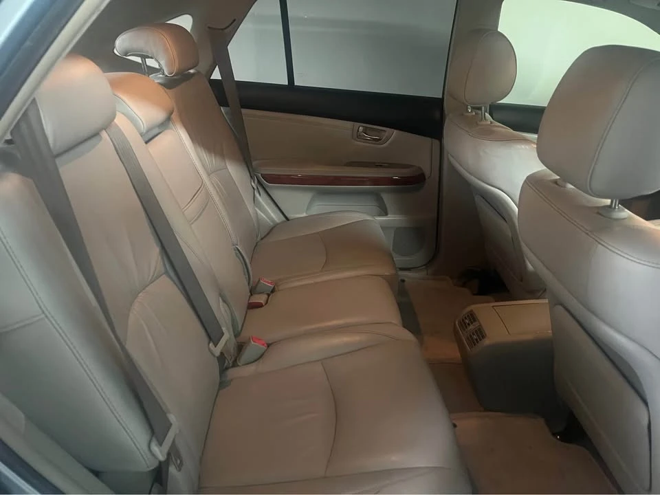 2007 Lexus RX 2nd Gen - Image 5 of 9