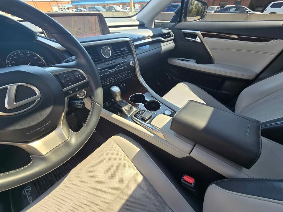 2017 Lexus RX 4th Gen - Image 9 of 10