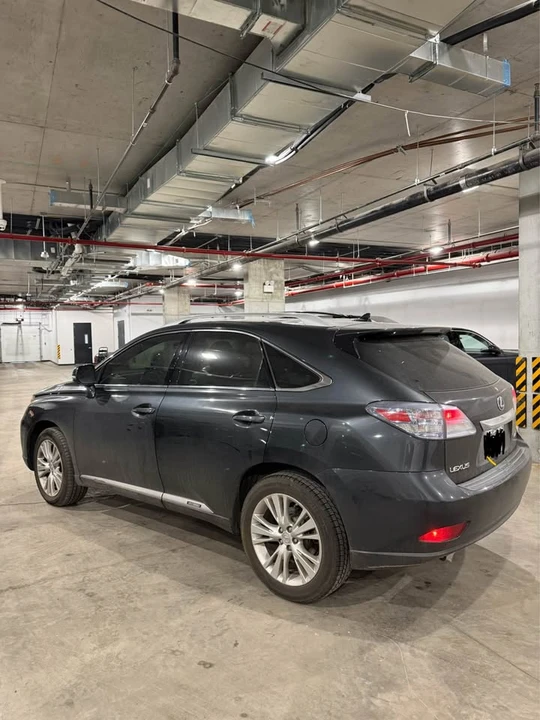 2010 Lexus RX 3rd Gen - Image 5 of 10