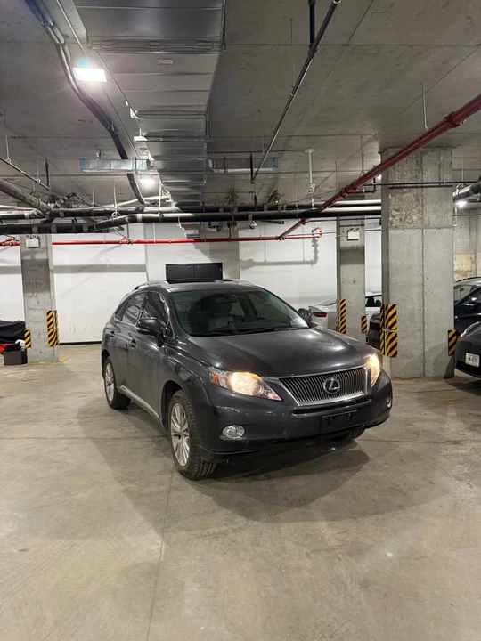2010 Lexus RX 3rd Gen - Image 2 of 10