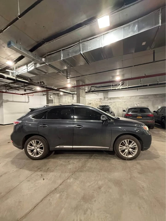 2010 Lexus RX 3rd Gen - Image 3 of 10