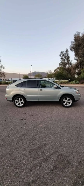 2004 Lexus RX 2nd Gen - Image 7 of 10