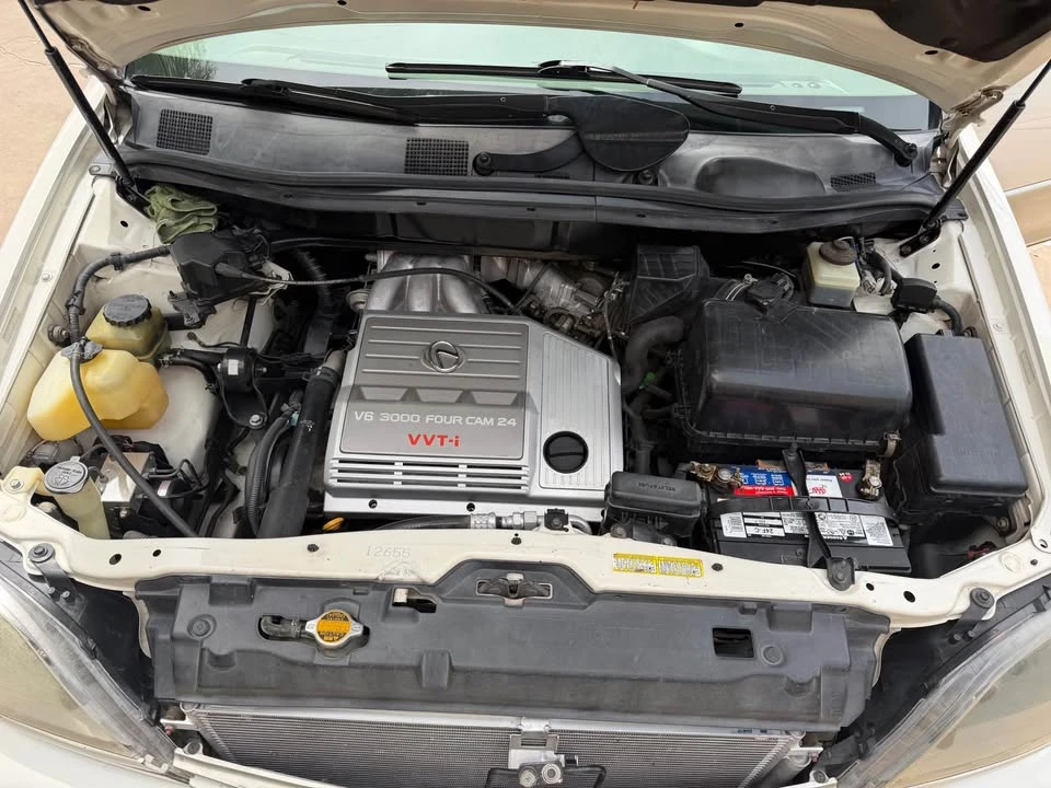 1999 Lexus RX 1st Gen - Image 10 of 10