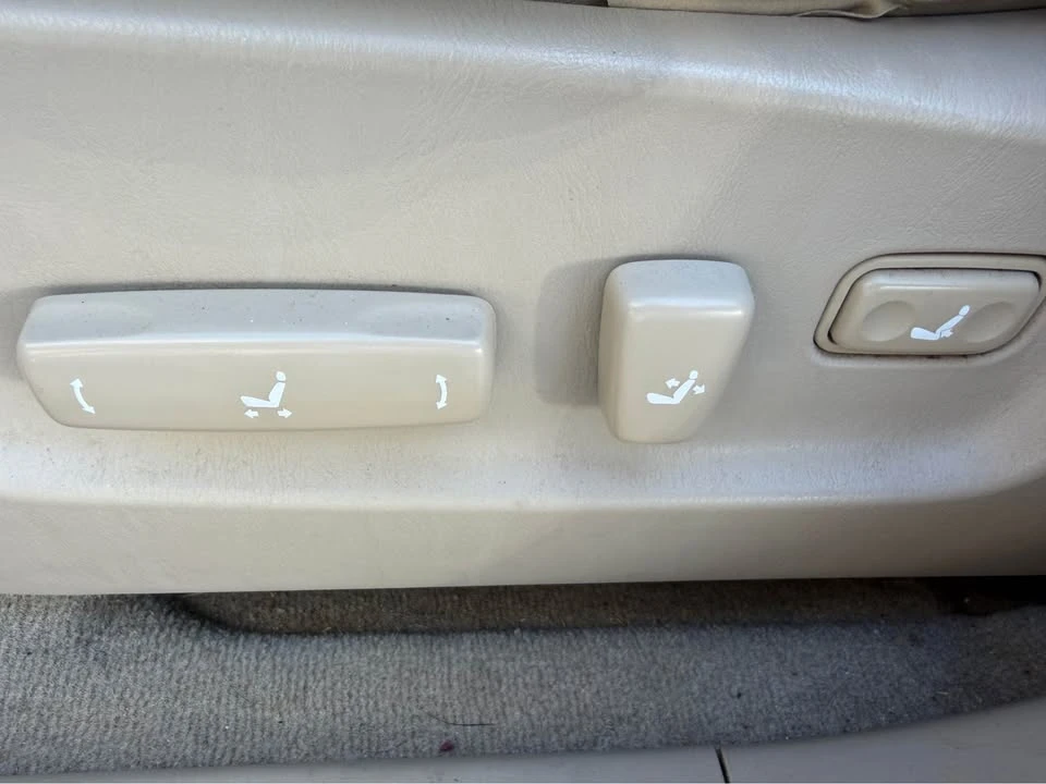 Lexus RX 1st Gen - Image 8 of 10
