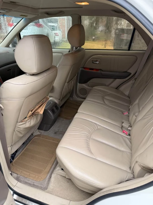 2001 Lexus RX 1st Gen - Image 5 of 6