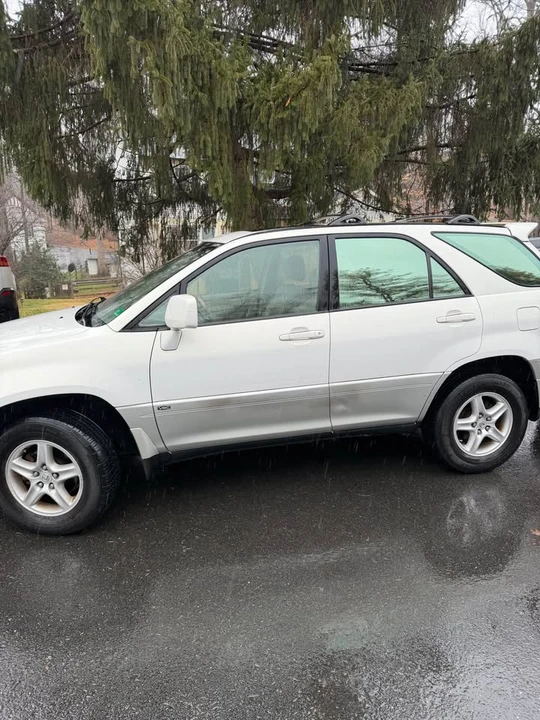 2001 Lexus RX 1st Gen - Image 3 of 6