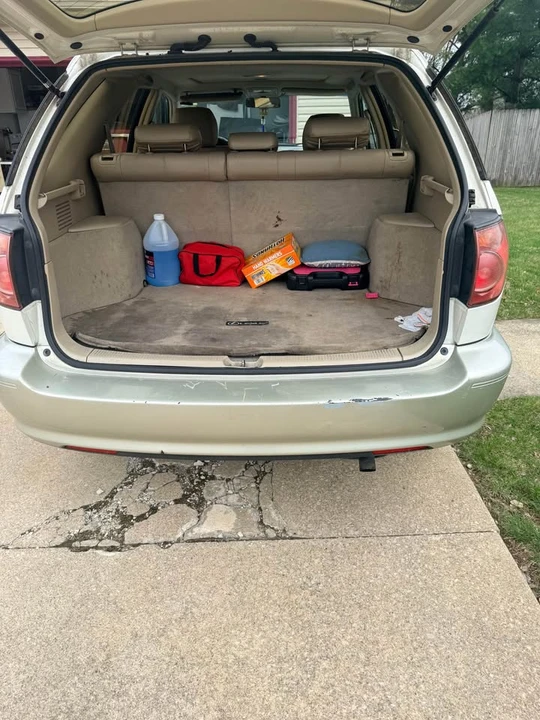 2000 Lexus RX 1st Gen - Image 5 of 8