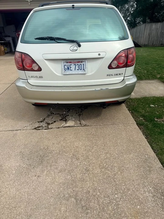 2000 Lexus RX 1st Gen - Image 4 of 8