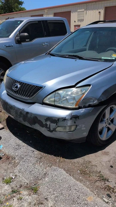 2004 Lexus RX 2nd Gen - Image 3 of 8