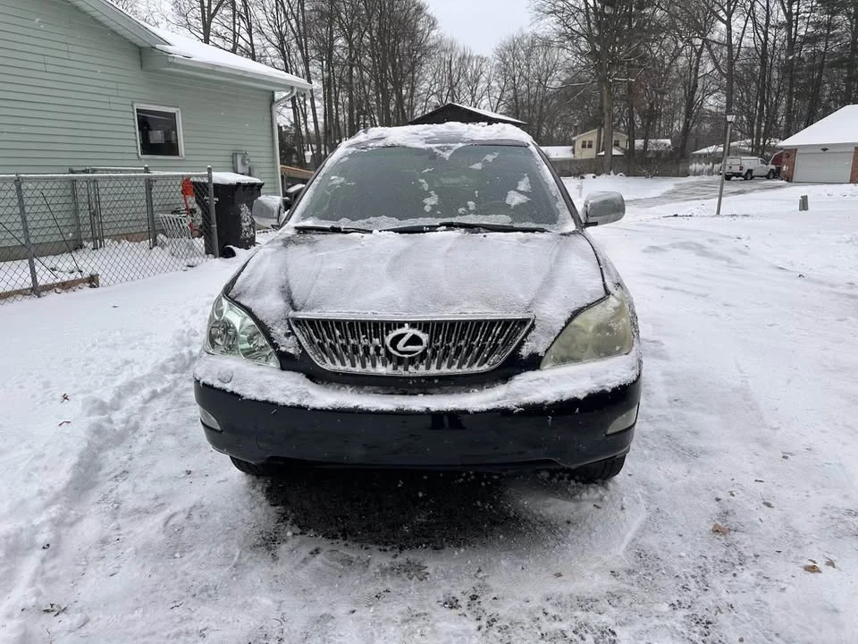 2004 Lexus RX 2nd Gen - Image 2 of 8